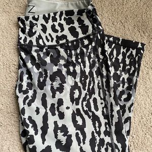Cropped Z by Zella leggings